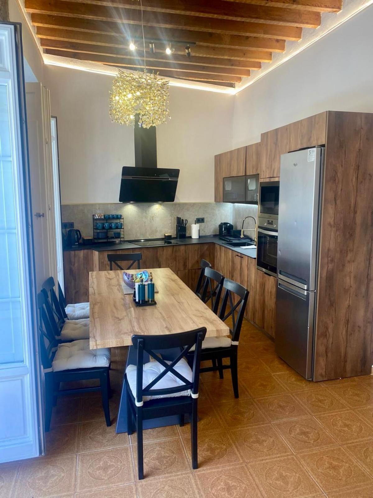 Casa Naty, Espacioso Renovado Apartamento En El Centro De Málaga Exterior foto